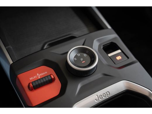 Jeep Compass Full Electric First Edition | Warmtepomp | Panoramadak | Premium Pack | 360 gr. Camera | Stoel & ... ActivLease financial lease