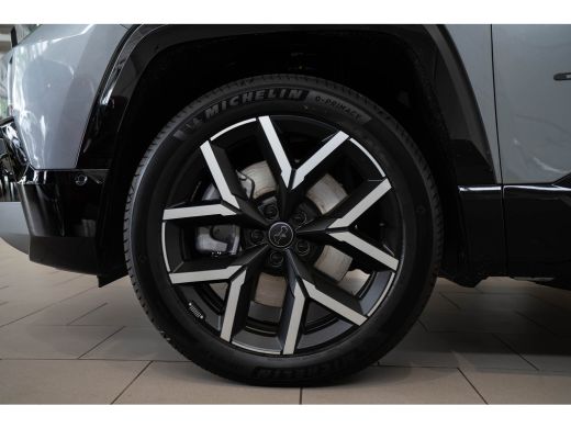 Jeep Compass Full Electric First Edition | Warmtepomp | Panoramadak | Premium Pack | 360 gr. Camera | Stoel & ... ActivLease financial lease