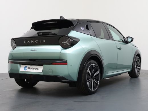 Lancia Ypsilon LX 54 kWh | 11 kW lader | Achteruitrijcamera | Airco (automatisch) ActivLease financial lease