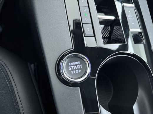 Lancia Ypsilon LX 54 kWh | 11 kW lader | Achteruitrijcamera | Airco (automatisch) ActivLease financial lease