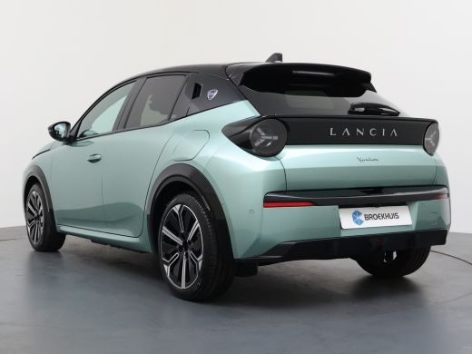 Lancia Ypsilon LX 54 kWh | 11 kW lader | Achteruitrijcamera | Airco (automatisch) ActivLease financial lease