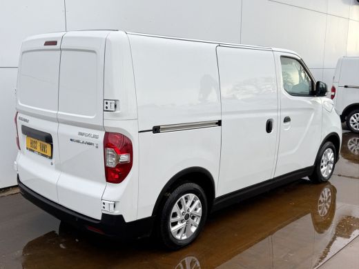 Maxus eDeliver3 50 kWh 122PK Nieuw! L1 SWB Elektrisch 50kWh 227km WLTP Carplay Touchscreen scherm Camera Parkeers... ActivLease financial lease