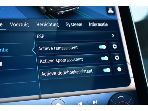 Mercedes-Benz GLC 400e 4M AMG Luchtv Trekh Distronic 360 Night 4WS 20inch ActivLease financial lease