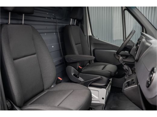 Mercedes-Benz Sprinter 311 CDI RWD L2H2 | Volledig Ingericht | Mbux | Camera | Climatronic ActivLease financial lease