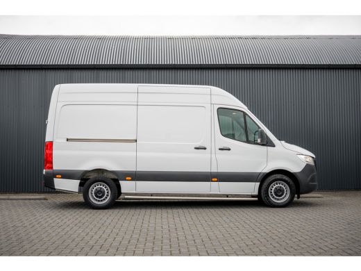 Mercedes-Benz Sprinter 311 CDI RWD L2H2 | Volledig Ingericht | Mbux | Camera | Climatronic ActivLease financial lease