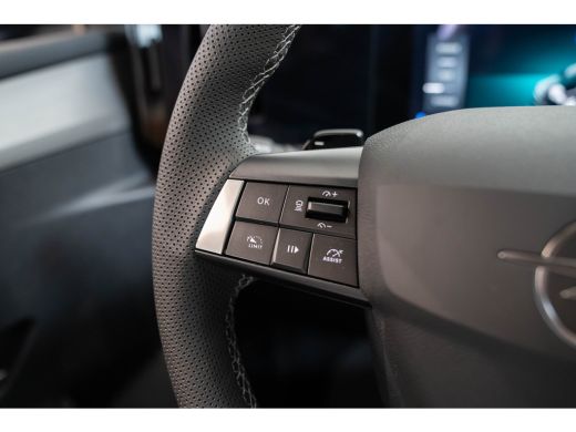 Opel Astra GS - Plug-In Hybrid | Trekhaak | Intelli-Lux Koplampen | Panoramisch zonnedak | Infotainment Pakk... ActivLease financial lease