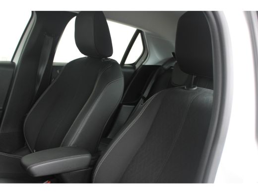 Opel Corsa 1.2 Elegance | Automaat | Achteruitrijcamera | Parkeersensoren voor en achter | Apple carplay | ActivLease financial lease