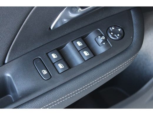 Opel Mokka 1.2 Turbo Ultimate | Alcantara bekleding | Massagefunctie | Adaptieve cruise control | Dode-hoekd... ActivLease financial lease