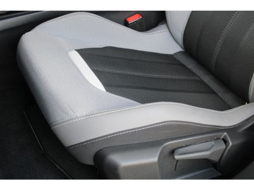 Opel Mokka-e Level 3 50 kWh | Warmtepomp | Winterpakket | Climate control | Dode-hoek detectie | Keyless start | ActivLease financial lease