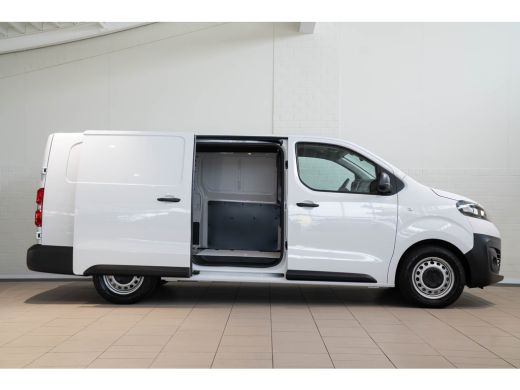 Opel Vivaro-e L3 75 kWh | Navigatie | Parkeersensoren | Cruise Controle | Airco | Apple Carplay & Android Auto | ActivLease financial lease