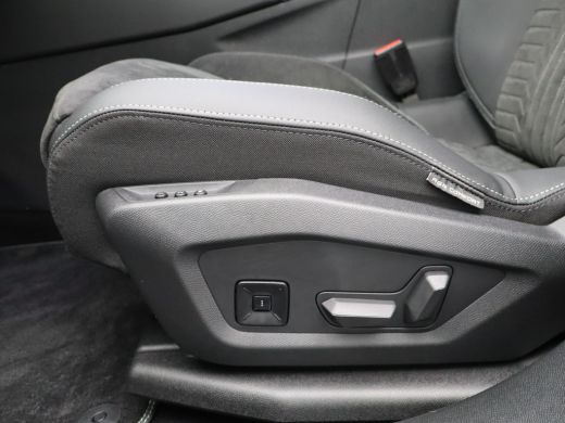 Peugeot 3008 1.2 Hybrid 145 GT Camera | Cruise Control Adaptief | Stoel en Stuur Verwarming | 19" Lichtmetalen... ActivLease financial lease