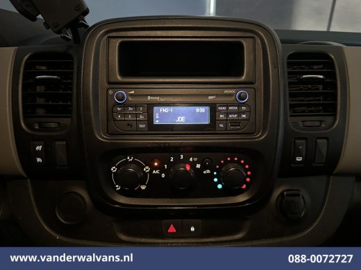 Renault Trafic 1.6 dCi L1H1 Euro6 Airco | Cruisecontrol | Trekhaak | Parkeersensoren Bijrijdersbank ActivLease financial lease