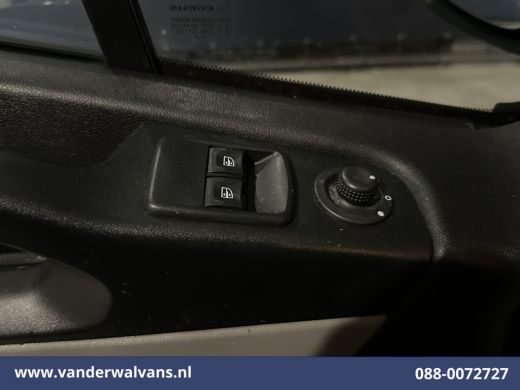 Renault Trafic 1.6 dCi L1H1 Euro6 Airco | Cruisecontrol | Trekhaak | Parkeersensoren Bijrijdersbank ActivLease financial lease