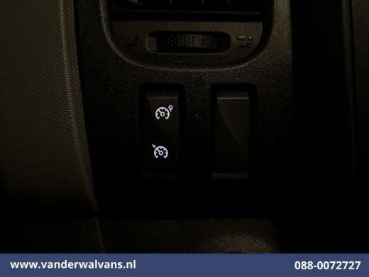 Renault Trafic 1.6 dCi L1H1 Euro6 Airco | Cruisecontrol | Trekhaak | Parkeersensoren Bijrijdersbank ActivLease financial lease