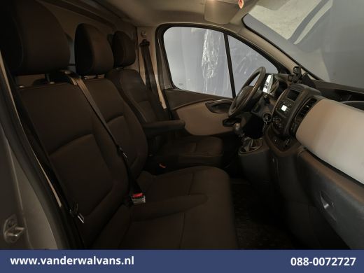 Renault Trafic 1.6 dCi L1H1 Euro6 Airco | Cruisecontrol | Trekhaak | Parkeersensoren Bijrijdersbank ActivLease financial lease