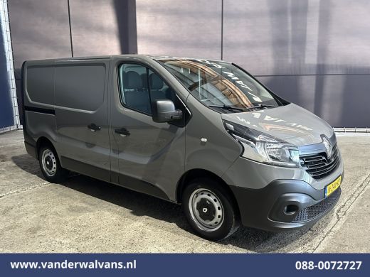 Renault Trafic 1.6 dCi L1H1 Euro6 Airco | Cruisecontrol | Trekhaak | Parkeersensoren Bijrijdersbank ActivLease financial lease
