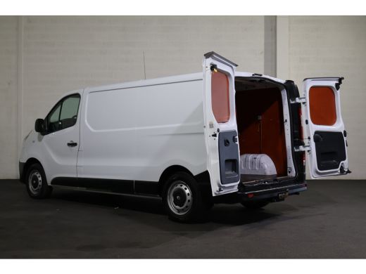 Renault Trafic 1.6 dCi 120pk L2 H1 Airco Trekhaak ActivLease financial lease