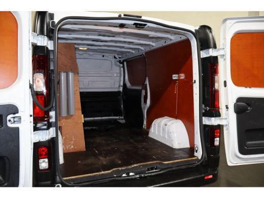 Renault Trafic 1.6 dCi 120pk L2 H1 Airco Trekhaak ActivLease financial lease