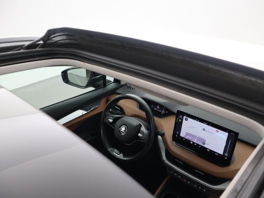 Skoda Enyaq iV 80 SOH 93% + LEDER | PANORAMA | TREKHAAK | 21 INCH | ADAPTIVE CRUISE | CAMERA | STOELVERW. | MATR... ActivLease financial lease