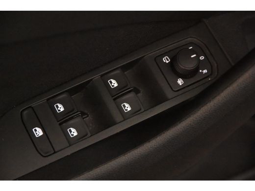 Skoda Kamiq Ambition DSG *1ste Eigenaar*Navigatie*Stoelverwarming* ActivLease financial lease