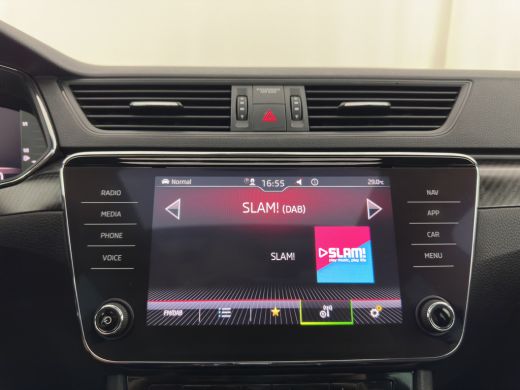 Skoda Superb Combi 1.4 TSI iV Sportline Business (Plug-in) (INCL-BTW) Aut. *PANO | LEATHER-ALCANTARA | FULL-LE... ActivLease financial lease