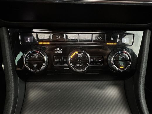 Skoda Superb Combi 1.4 TSI iV Sportline Business (Plug-in) (INCL-BTW) Aut. *PANO | LEATHER-ALCANTARA | FULL-LE... ActivLease financial lease