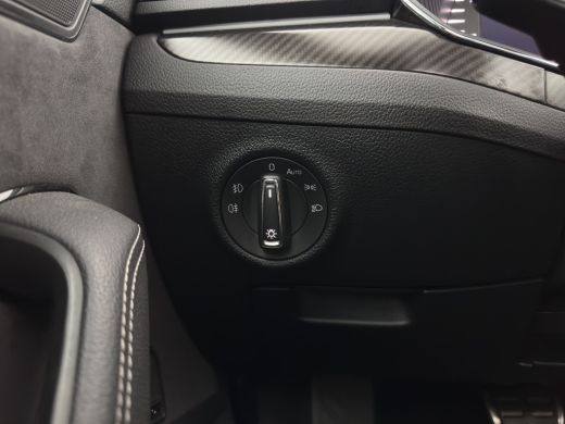Skoda Superb Combi 1.4 TSI iV Sportline Business (Plug-in) (INCL-BTW) Aut. *PANO | LEATHER-ALCANTARA | FULL-LE... ActivLease financial lease