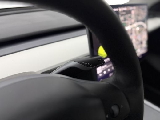 Tesla Model Y Long Range AWD 75 kWh | Snelladen | Autopilot | SOH 90% | Camera | Memory | Pano | Stoel/Stuurverw. ActivLease financial lease
