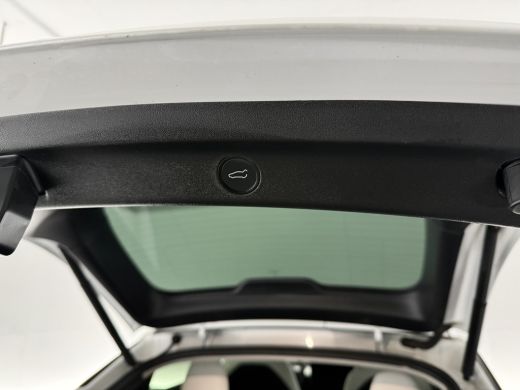 Tesla Model Y Long Range AWD 75 kWh | Snelladen | Autopilot | SOH 90% | Camera | Memory | Pano | Stoel/Stuurverw. ActivLease financial lease