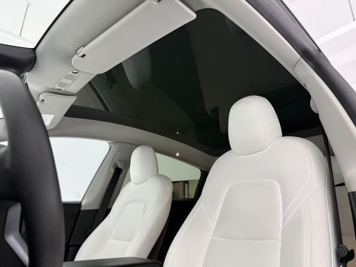 Tesla Model Y Long Range AWD 75 kWh | Snelladen | Autopilot | SOH 90% | Camera | Memory | Pano | Stoel/Stuurverw. ActivLease financial lease