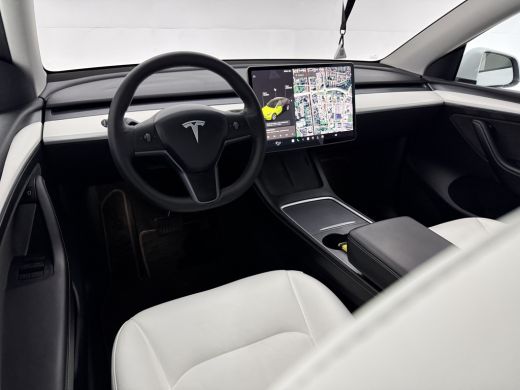 Tesla Model Y Long Range AWD 75 kWh | Snelladen | Autopilot | SOH 90% | Camera | Memory | Pano | Stoel/Stuurverw. ActivLease financial lease