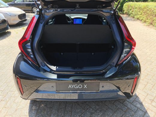 Toyota Aygo Hybrid 115 GR Sport ActivLease financial lease