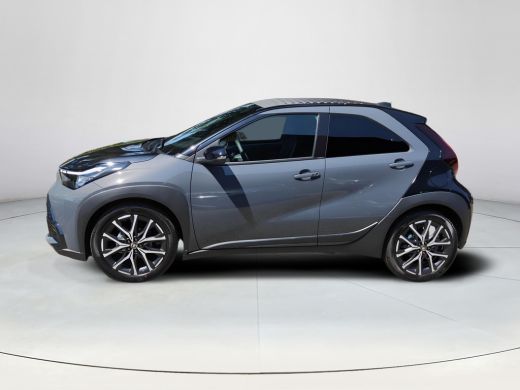 Toyota Aygo Hybrid 115 GR Sport ActivLease financial lease