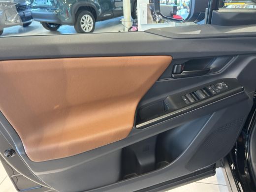 Toyota C-HR+ First Edition 77 kWh ActivLease financial lease