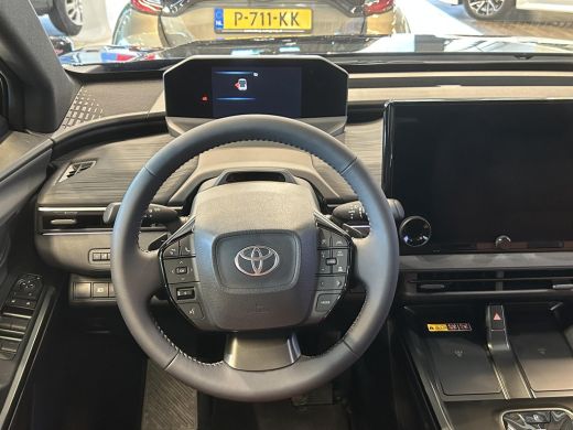 Toyota C-HR+ First Edition 77 kWh ActivLease financial lease