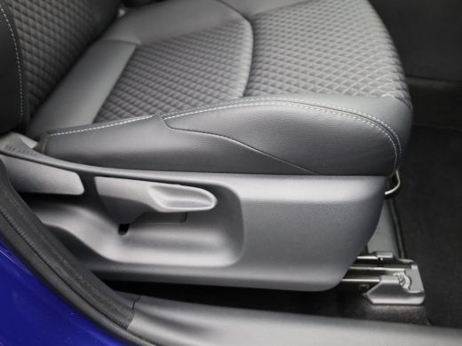 Toyota Yaris 1.5 Hybrid Executive | JBL | Keyless | Head Up | Stoelverw. | Navi | Prijs Rijklaar!! ActivLease financial lease