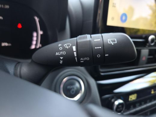 Toyota Yaris Cross 1.5 Hybrid 115 Dynamic Plus | Apple CarPlay | Parkeersensoren | Stoelverwarming | Rijklaar incl. ... ActivLease financial lease