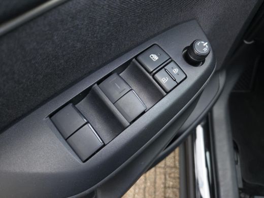 Toyota Yaris Cross 1.5 Hybrid 115 Dynamic Plus | Apple CarPlay | Parkeersensoren | Stoelverwarming | Rijklaar incl. ... ActivLease financial lease