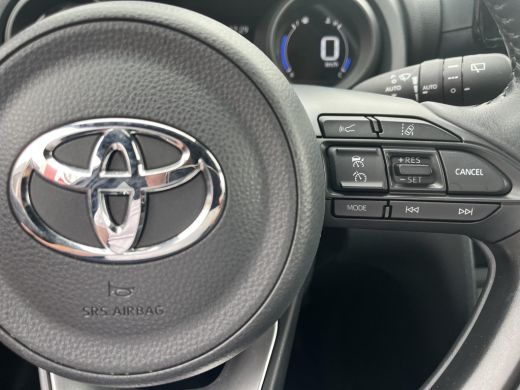 Toyota Yaris Cross 1.5 Hybrid Dynamic | Stoelverwarming | Parkeersensoren | Dode hoek waarschuwing | Carplay | ActivLease financial lease