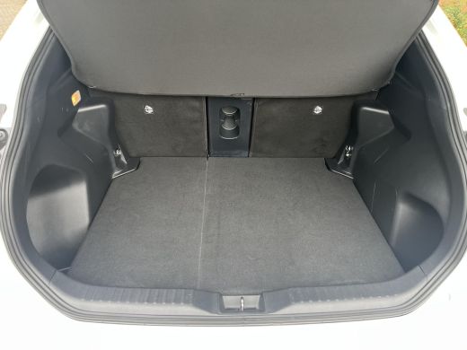 Toyota Yaris Cross 1.5 Hybrid Dynamic | Stoelverwarming | Parkeersensoren | Dode hoek waarschuwing | Carplay | ActivLease financial lease