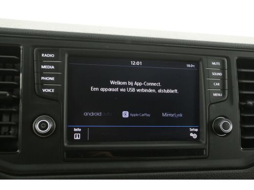 Volkswagen Crafter 30 2.0 TDI L3H2 140PK | Airco | 3 Zits | Carplay | Trekhaak ActivLease financial lease