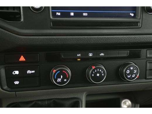 Volkswagen Crafter 30 2.0 TDI L3H2 140PK | Airco | 3 Zits | Carplay | Trekhaak ActivLease financial lease