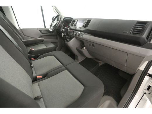 Volkswagen Crafter 30 2.0 TDI L3H2 140PK | Airco | 3 Zits | Carplay | Trekhaak ActivLease financial lease