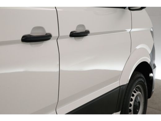 Volkswagen Crafter 30 2.0 TDI L3H2 140PK | Airco | 3 Zits | Carplay | Trekhaak ActivLease financial lease