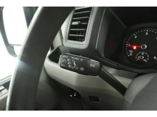 Volkswagen Crafter 35 2.0 TDI L3H2 140PK | 3000kg Trekgew. | Dubbele Cabine | Airco | Cruise | Parkeersensoren ActivLease financial lease