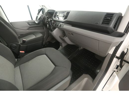 Volkswagen Crafter 35 2.0 TDI L3H2 140PK | 3000kg Trekgew. | Dubbele Cabine | Airco | Cruise | Parkeersensoren ActivLease financial lease