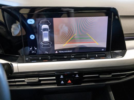 Volkswagen Golf Variant 1.0 TSI Life 110pk / Airco / Stoelverwarming / Achteruitrijcamera / Apple carplay / Adapt... ActivLease financial lease