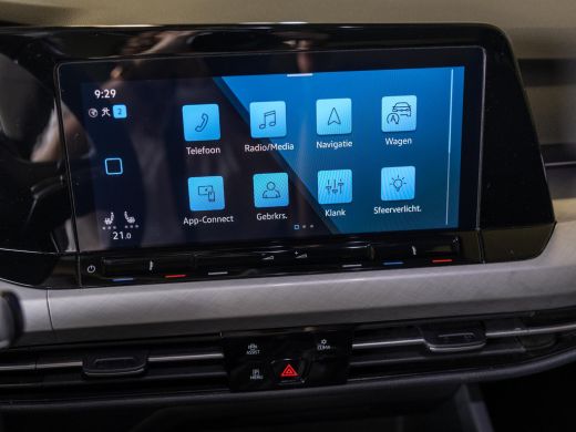 Volkswagen Golf Variant 1.0 TSI Life 110pk / Airco / Stoelverwarming / Achteruitrijcamera / Apple carplay / Adapt... ActivLease financial lease