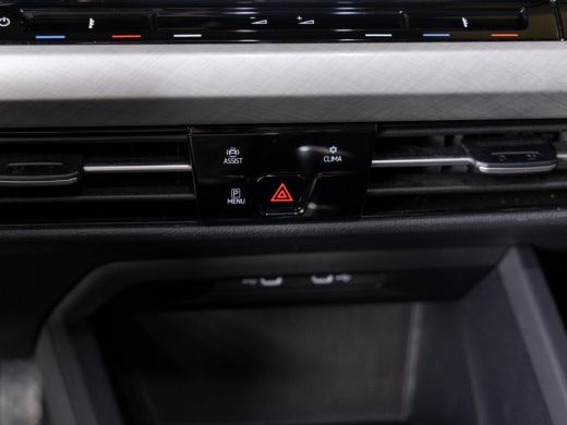 Volkswagen Golf Variant 1.0 TSI Life 110pk / Airco / Stoelverwarming / Achteruitrijcamera / Apple carplay / Adapt... ActivLease financial lease