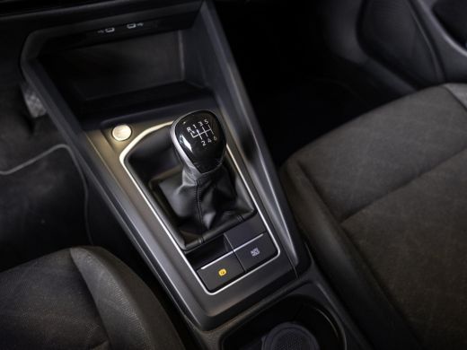 Volkswagen Golf Variant 1.0 TSI Life 110pk / Airco / Stoelverwarming / Achteruitrijcamera / Apple carplay / Adapt... ActivLease financial lease